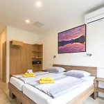 Gostinjska kuća Jazz 3*